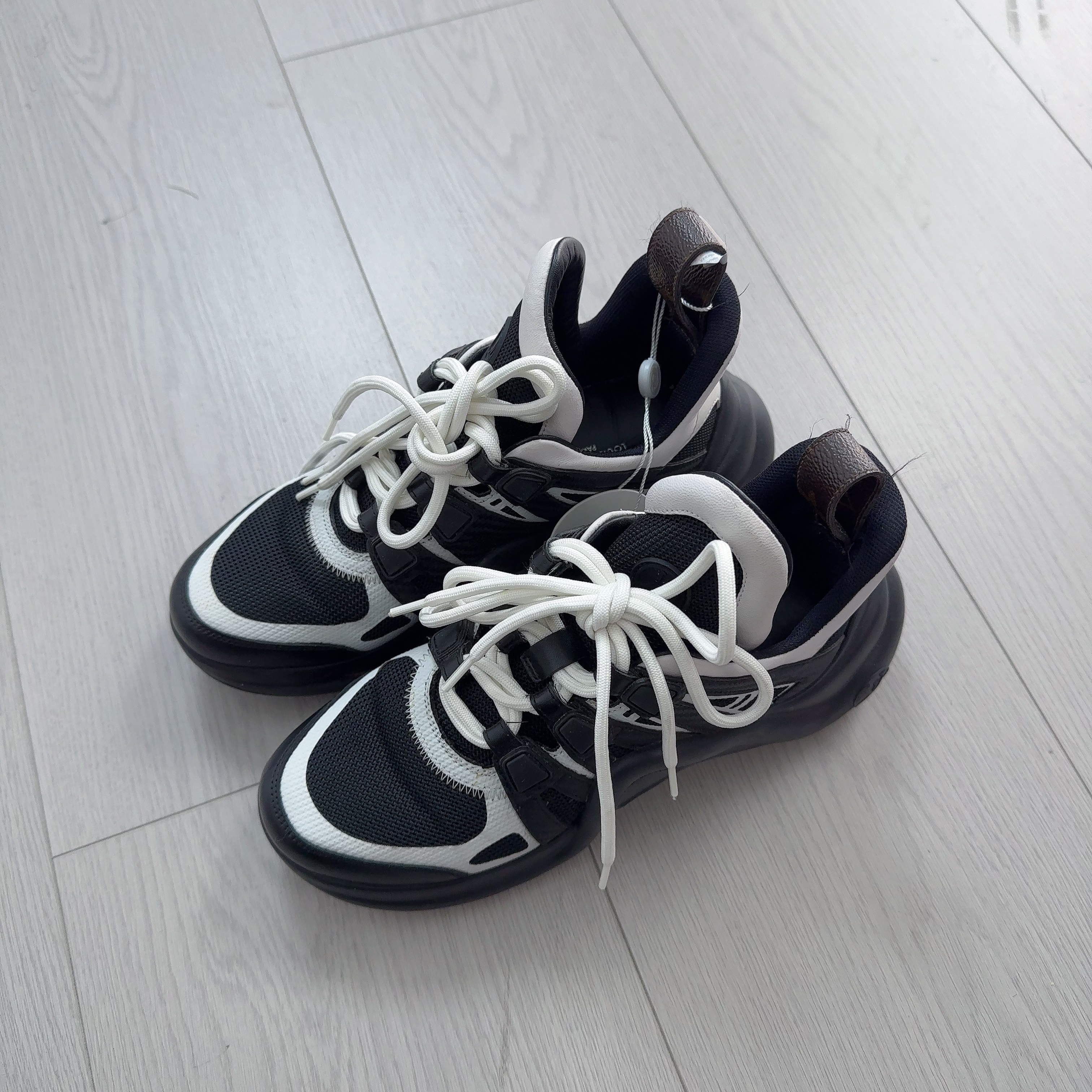 95新 LouisVuitton/路易威登 老爹鞋黑白色35码/251128ZMP2Z05