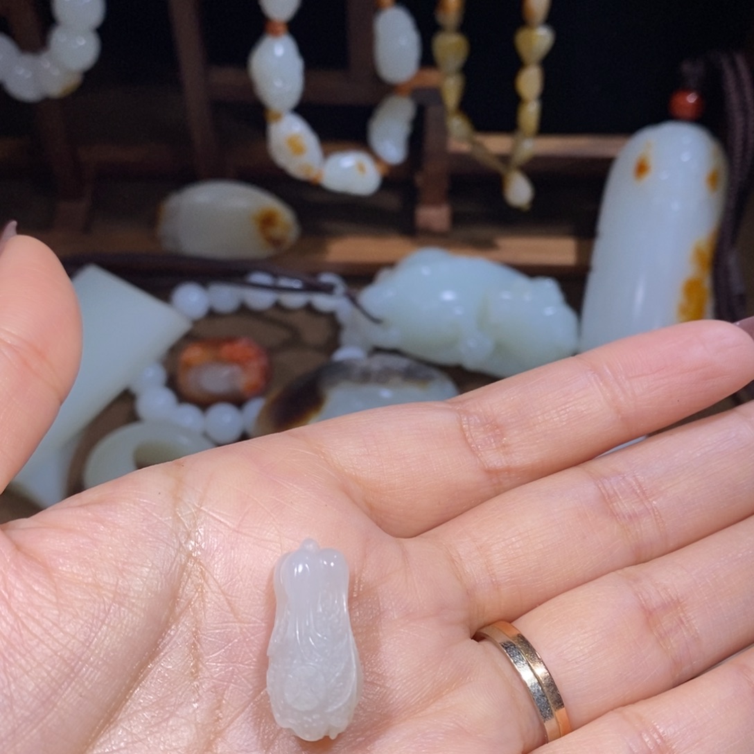 和田玉手链未镶嵌土**丝