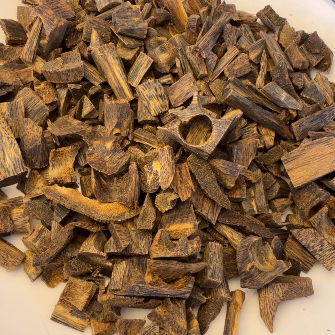 沉香沉香碎屑旺****儿沉水透顶绿172g