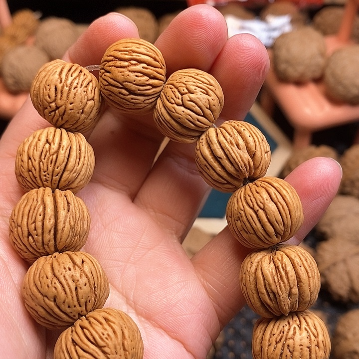 文玩核桃吊坠手串