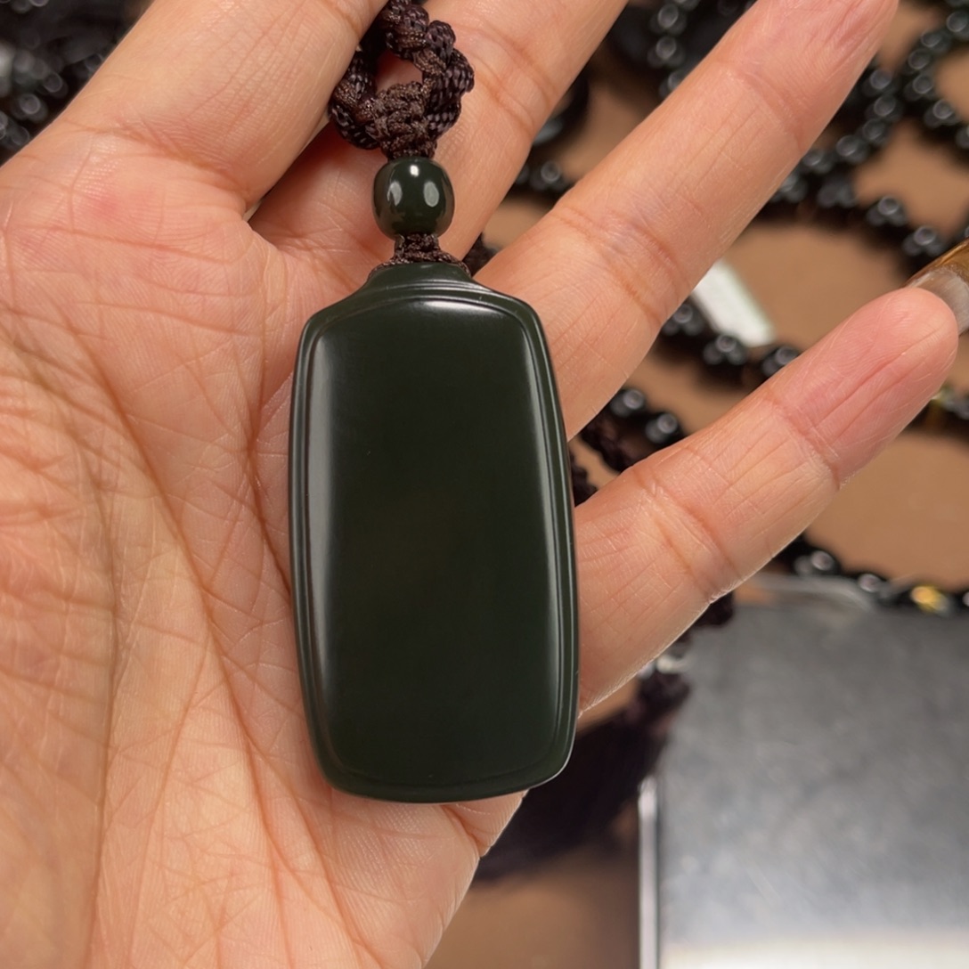 漫***树和田玉未镶嵌手串