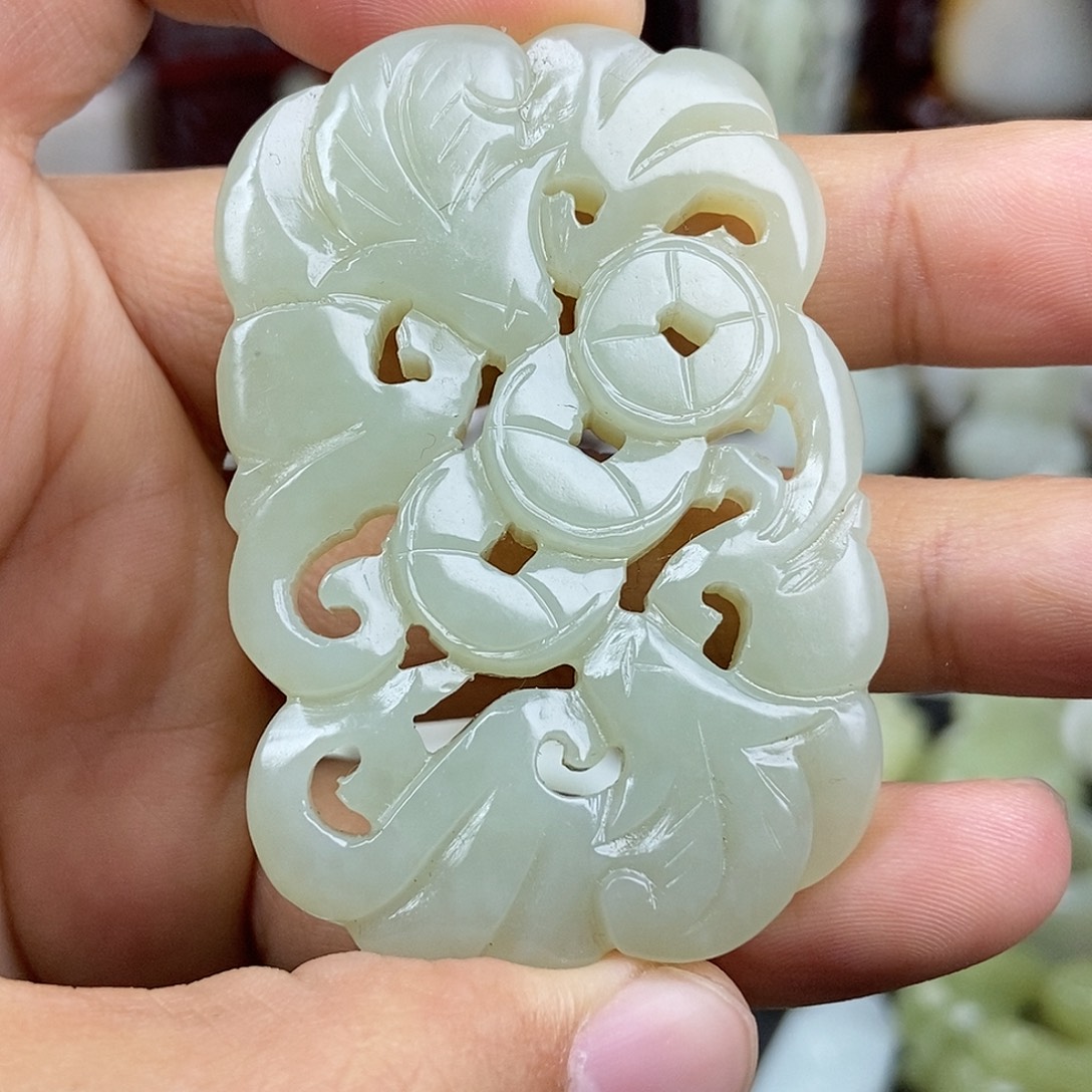 和田玉未镶嵌挂件