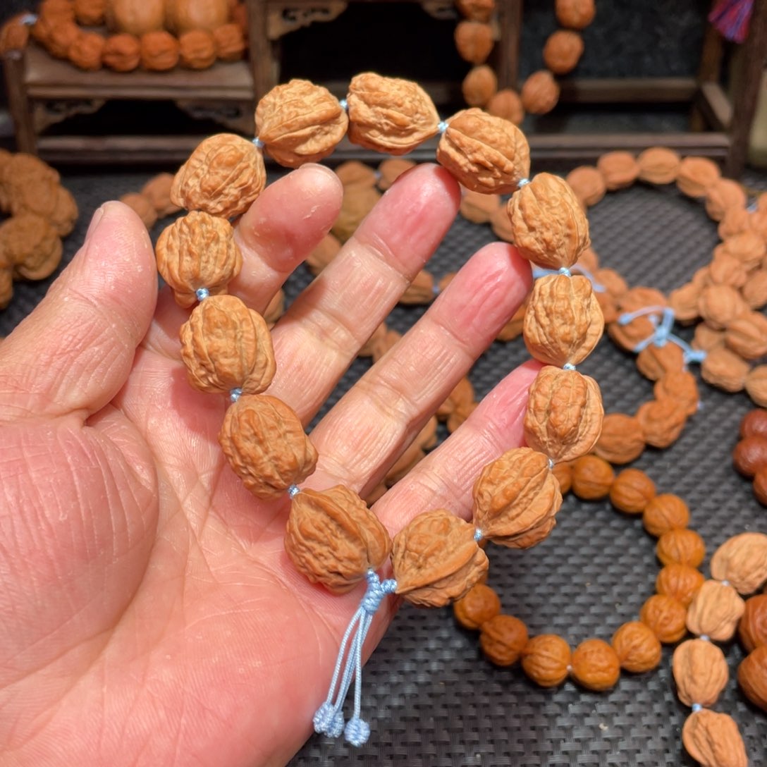 文玩核桃手串手***社 原生态 嵩山老树异型蛤蟆头