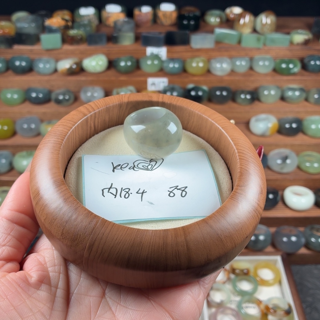 R***r蛇纹石玉未镶嵌戒指