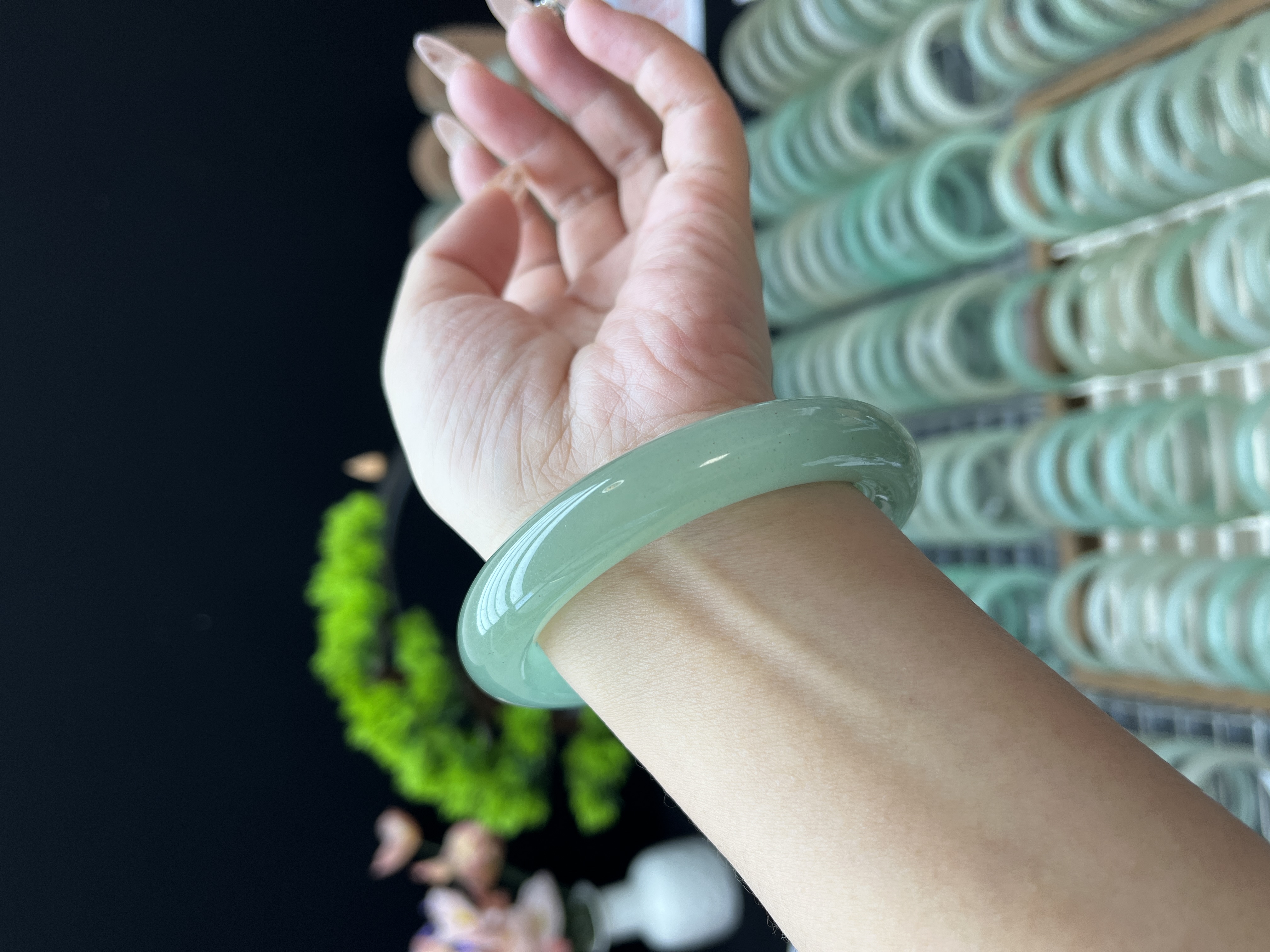 【湖水绿胖圆】巴西天然东陵玉胖圆高冰玉镯（多样性发其一）绿色