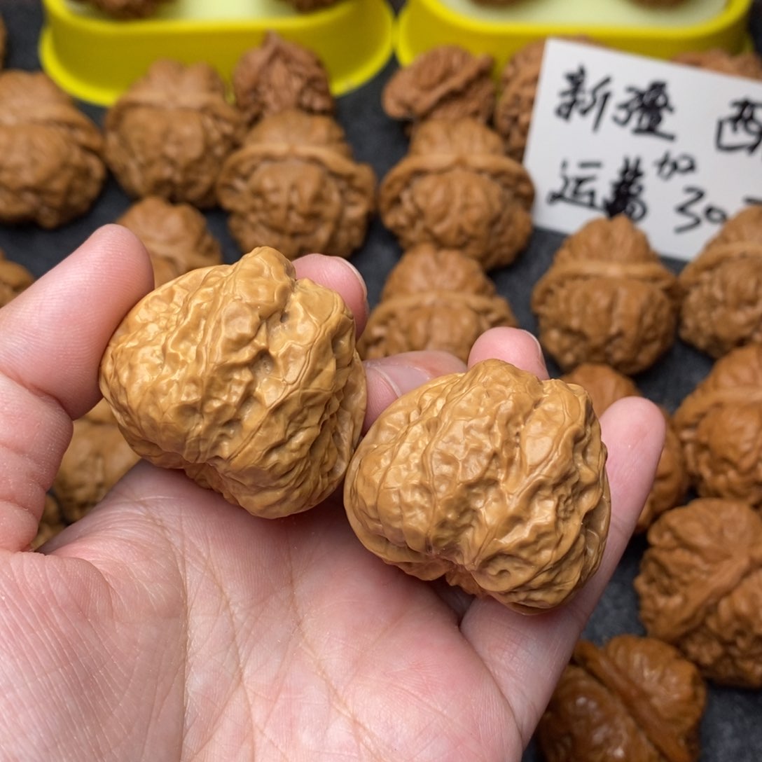 文玩核桃把件网**徐蛤蟆36