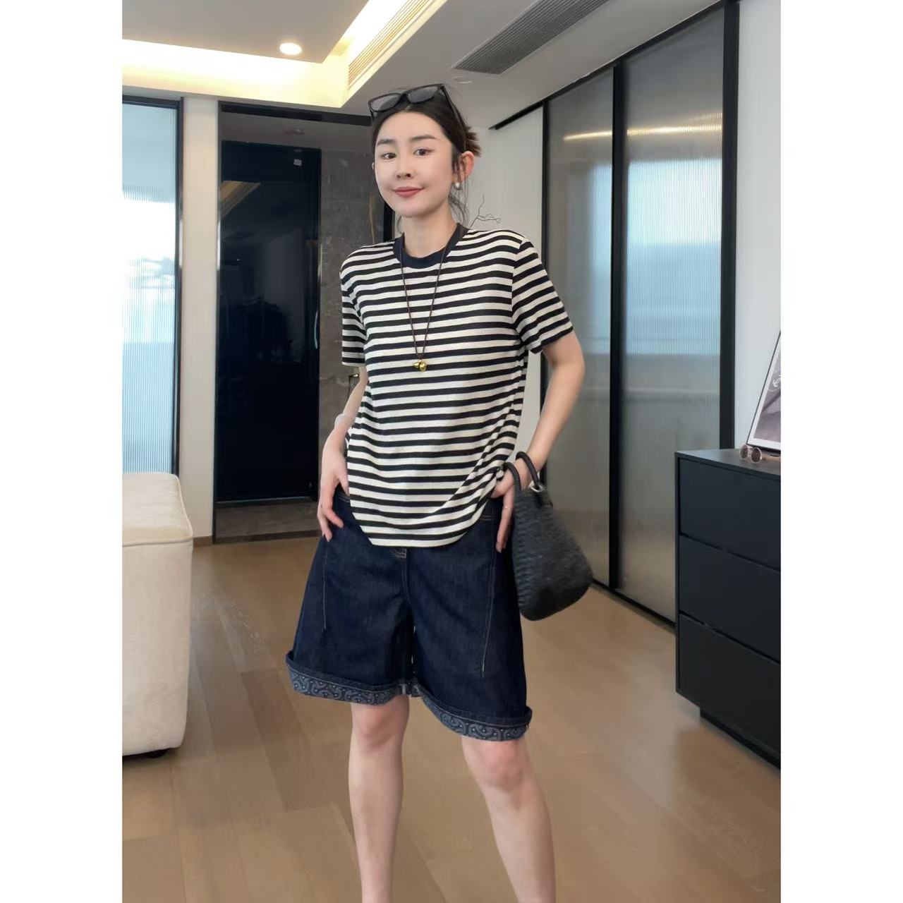 欧尼私服 2025夏款 极简百搭后背蕾丝绑带设计条纹T恤 2505C2344