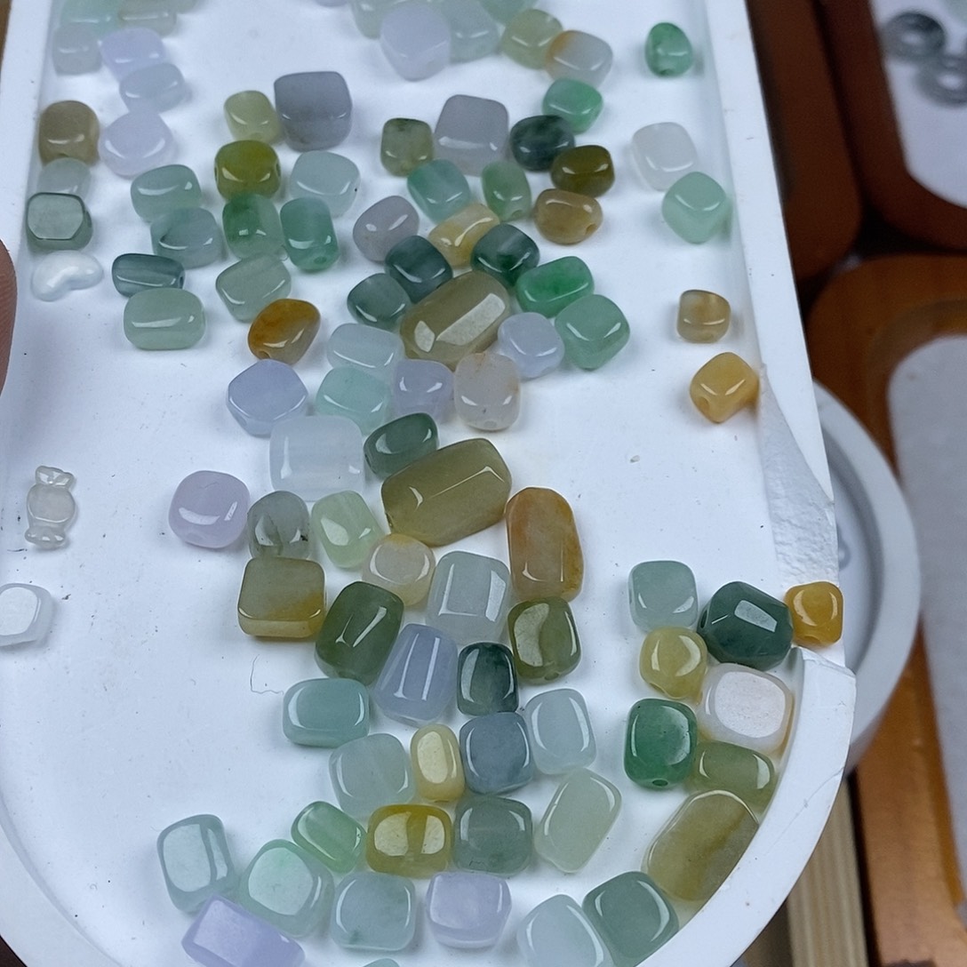 翡翠戒指未镶嵌随型