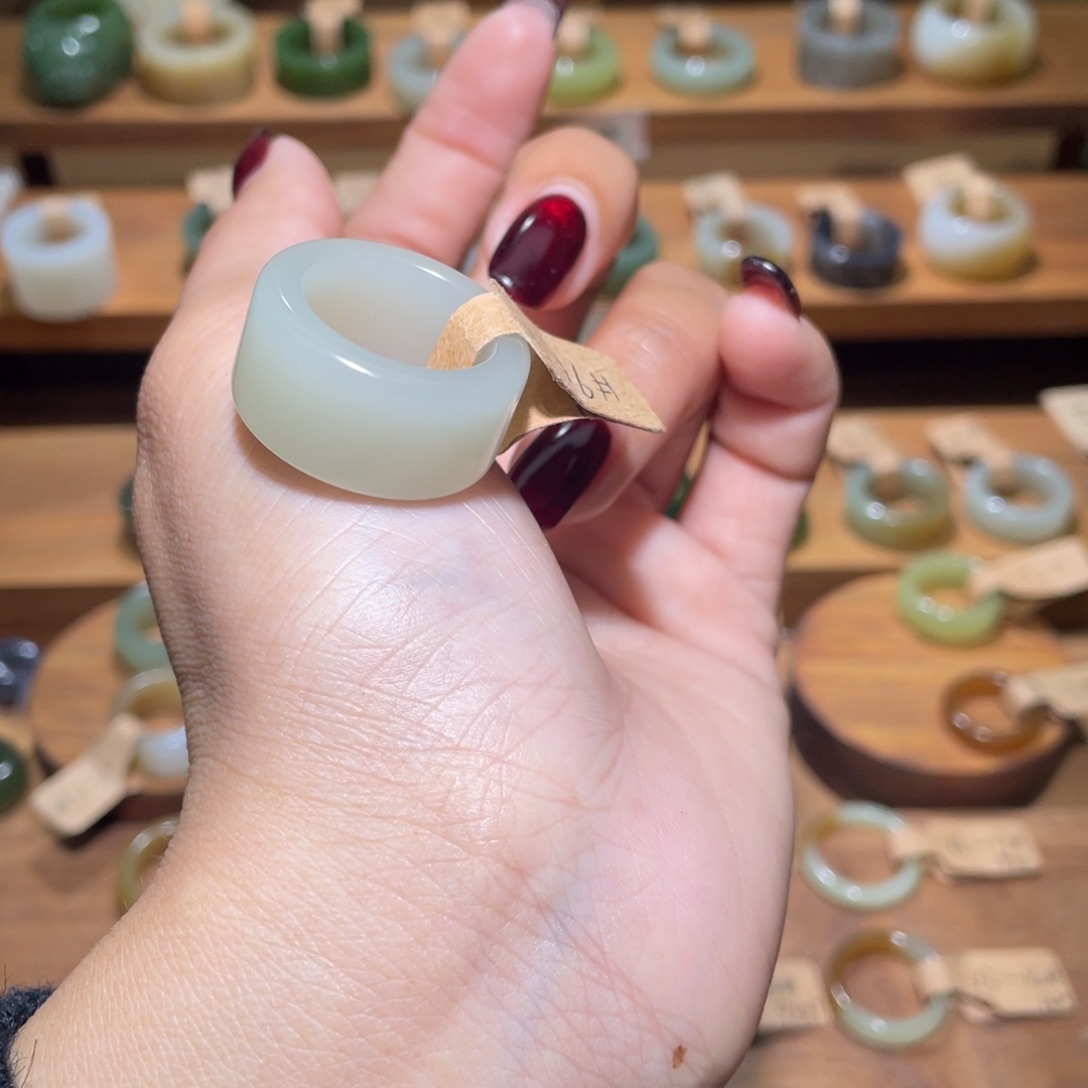 和田玉戒指未镶嵌17.6