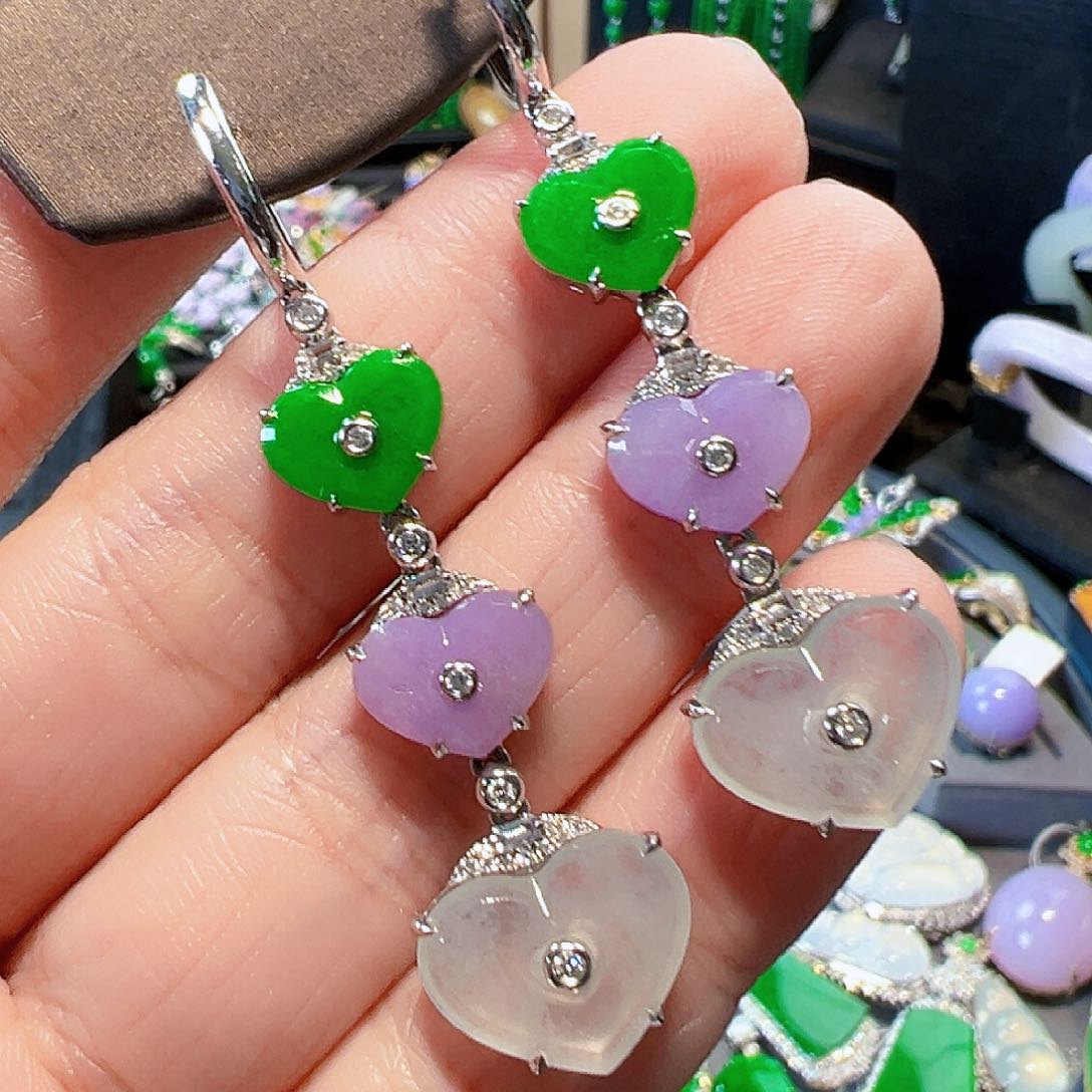 翡翠耳饰18K金镶嵌签收后24小时鉴赏期