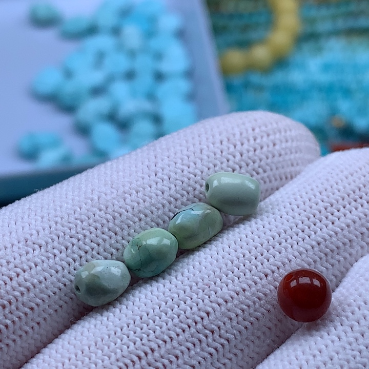 南红玛瑙未镶嵌珠宝奇石