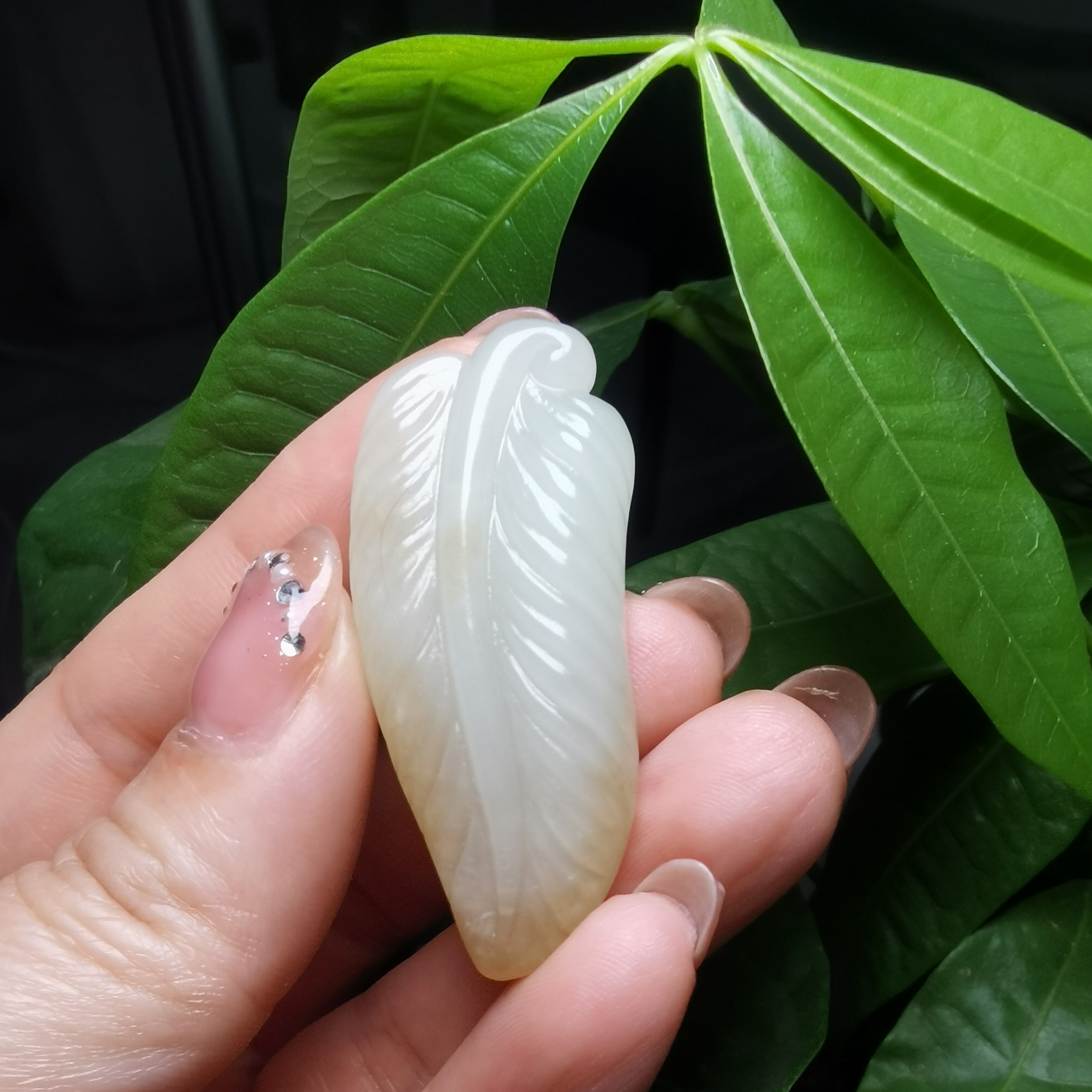 新疆和田玉且末糖立体雕刻一帆风顺