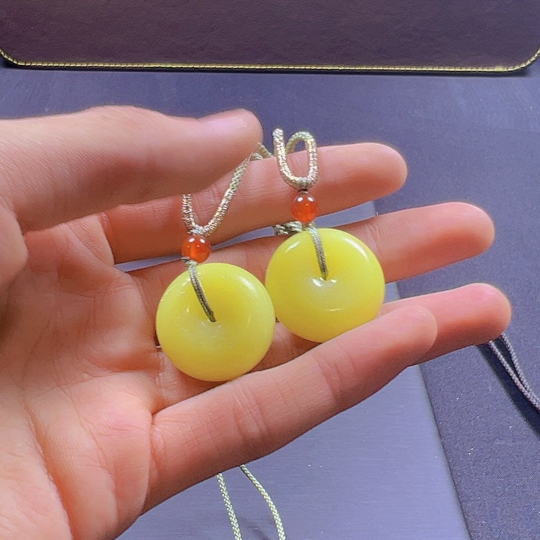 合金蛇纹石玉颈饰