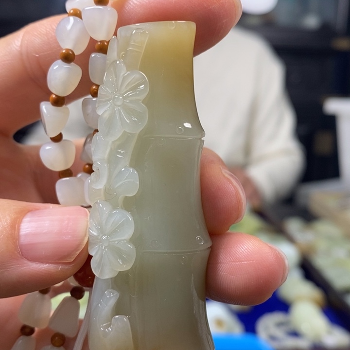 和田玉挂件未镶嵌爱****2