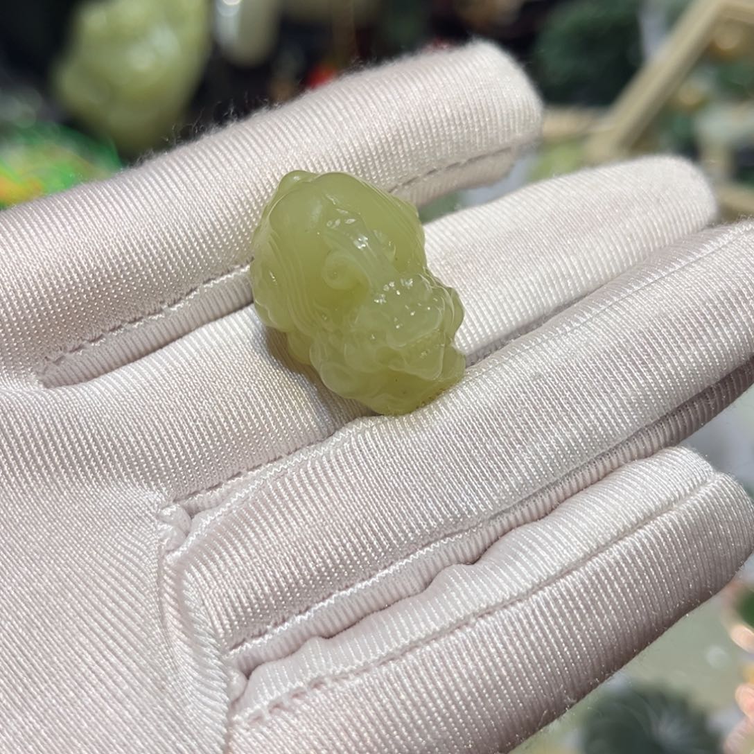 未镶嵌和田玉手串包**丶