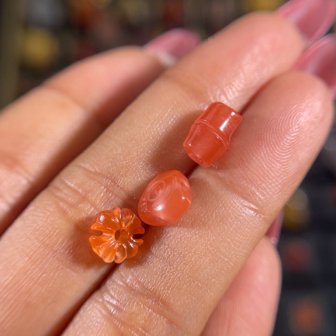 南红玛瑙三角三通套装不退换未镶嵌