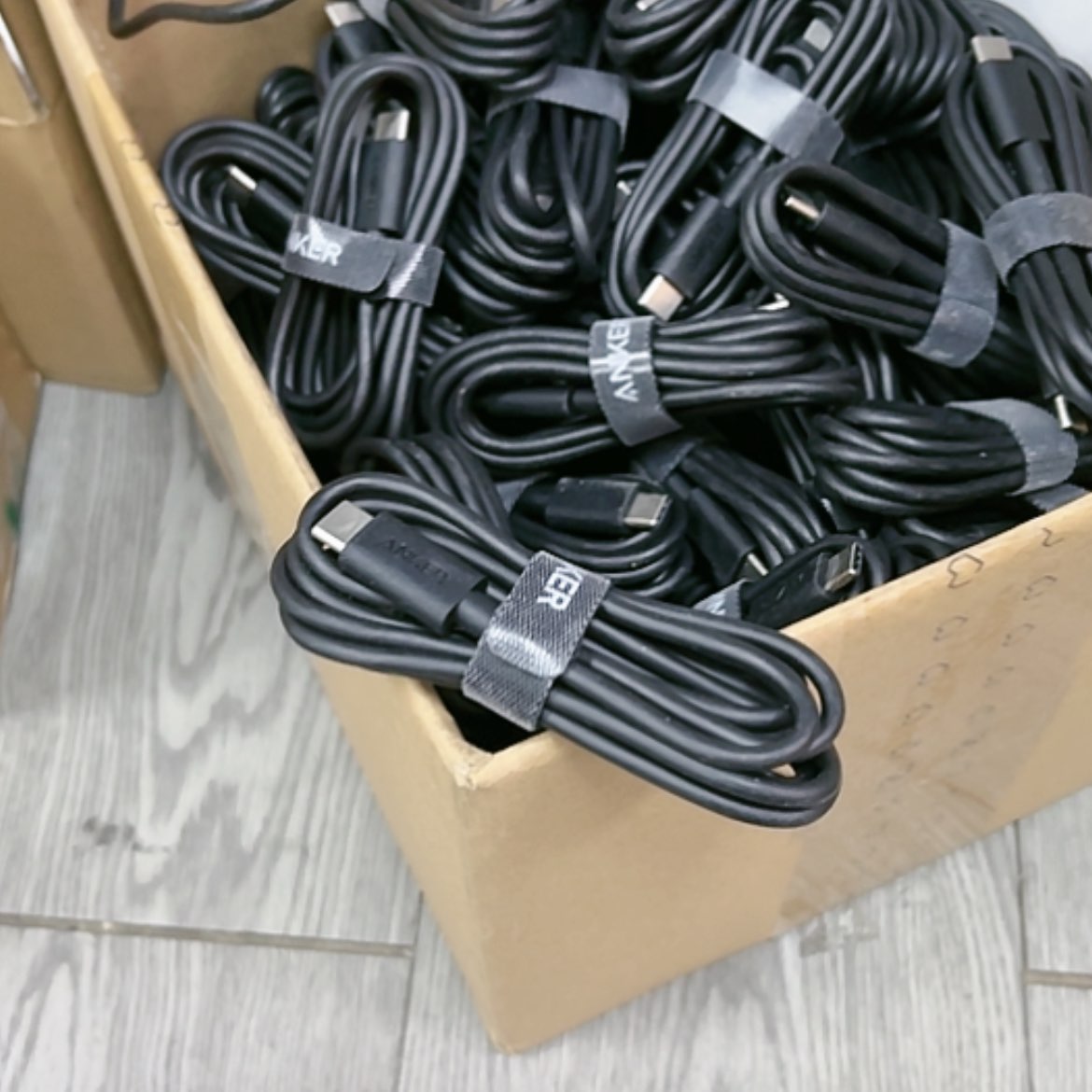 【闪购商品】95新100w充电线