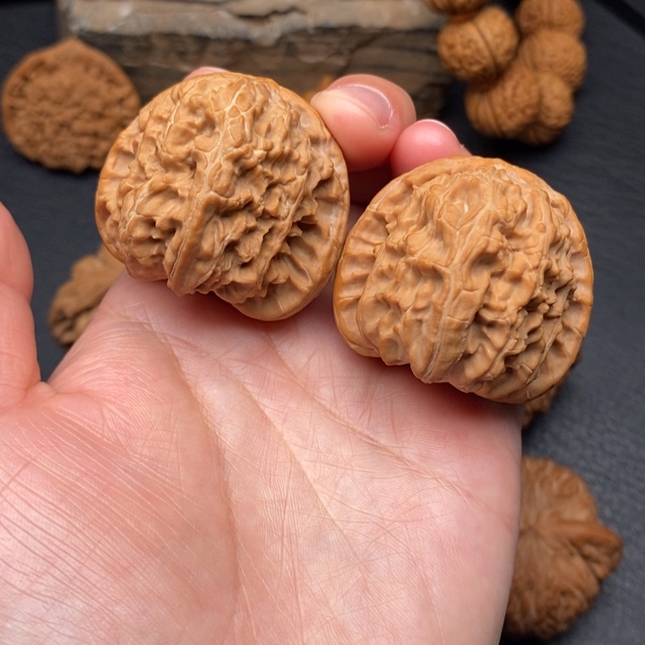 桃核把件尺寸40球白