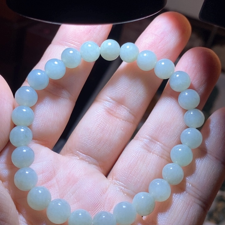 翡翠颈饰未镶嵌好