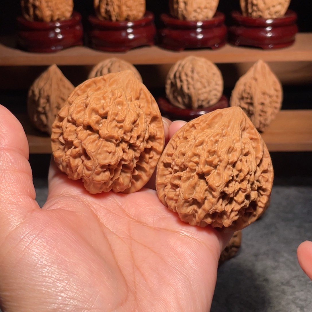 核桃手串/手链官帽麒麟全品红47