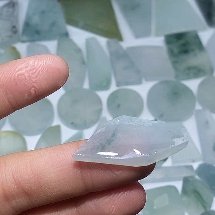 翡翠未镶嵌颈饰533