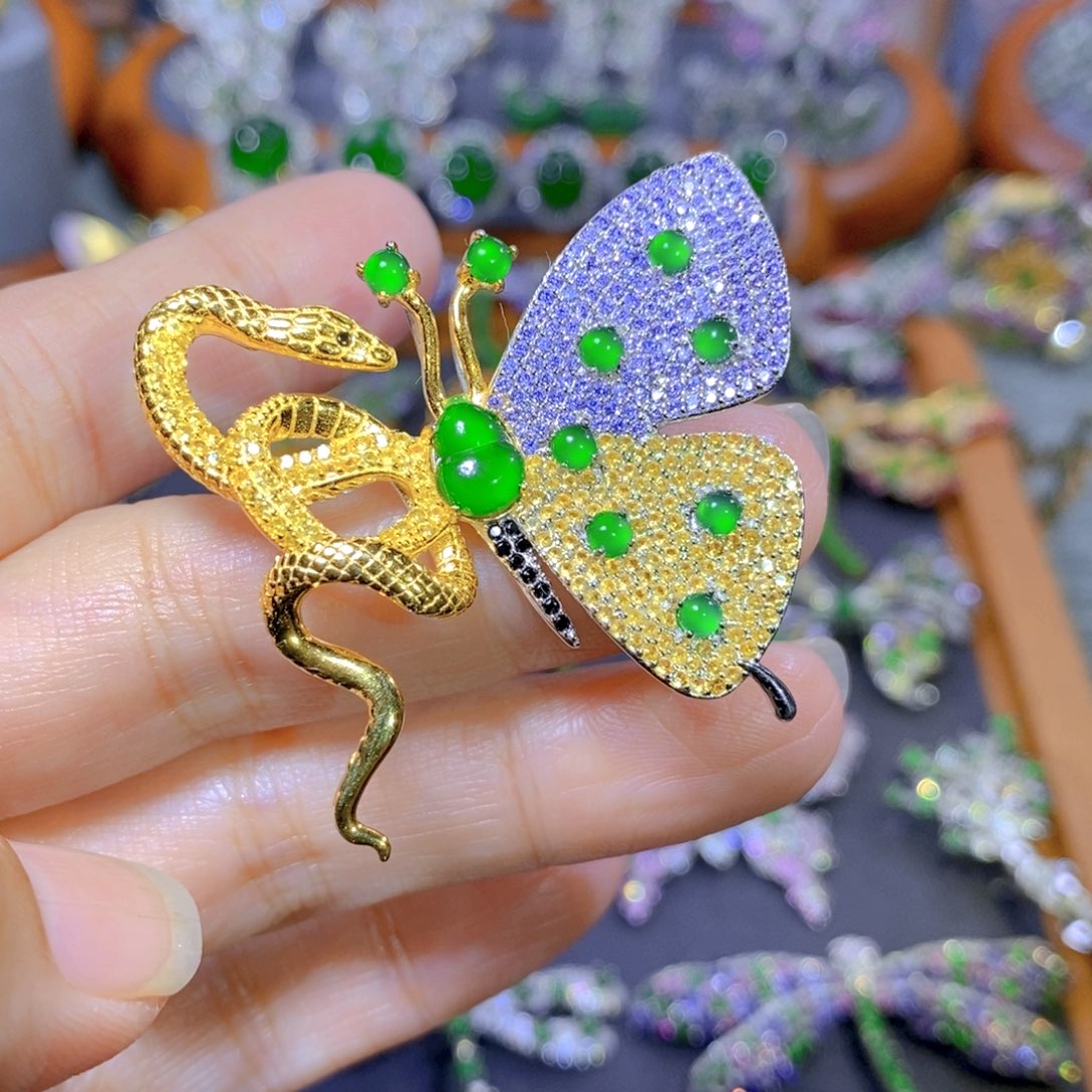 翡翠颈饰合金天然翡翠