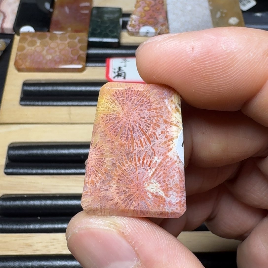 硅化玉纯天然色有机玉石未镶嵌