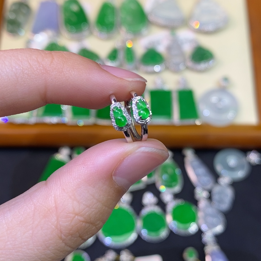 翡翠耳饰18K金镶嵌葫芦耳包