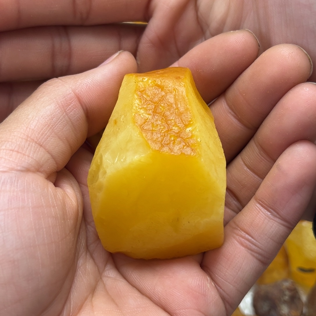 定制琥珀未镶嵌蜜蜡定制水滴吊坠