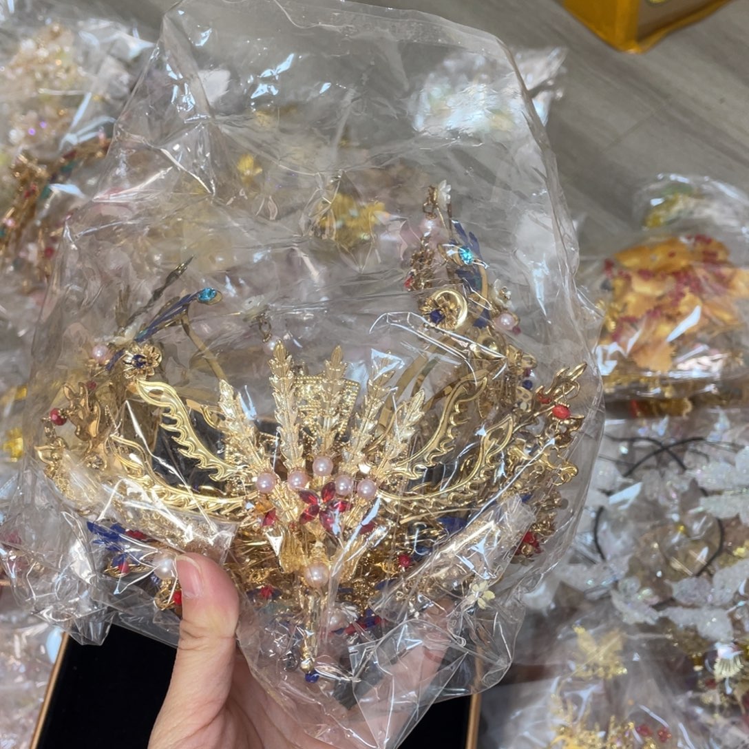 混合材质新娘头饰默认微瑕不退换