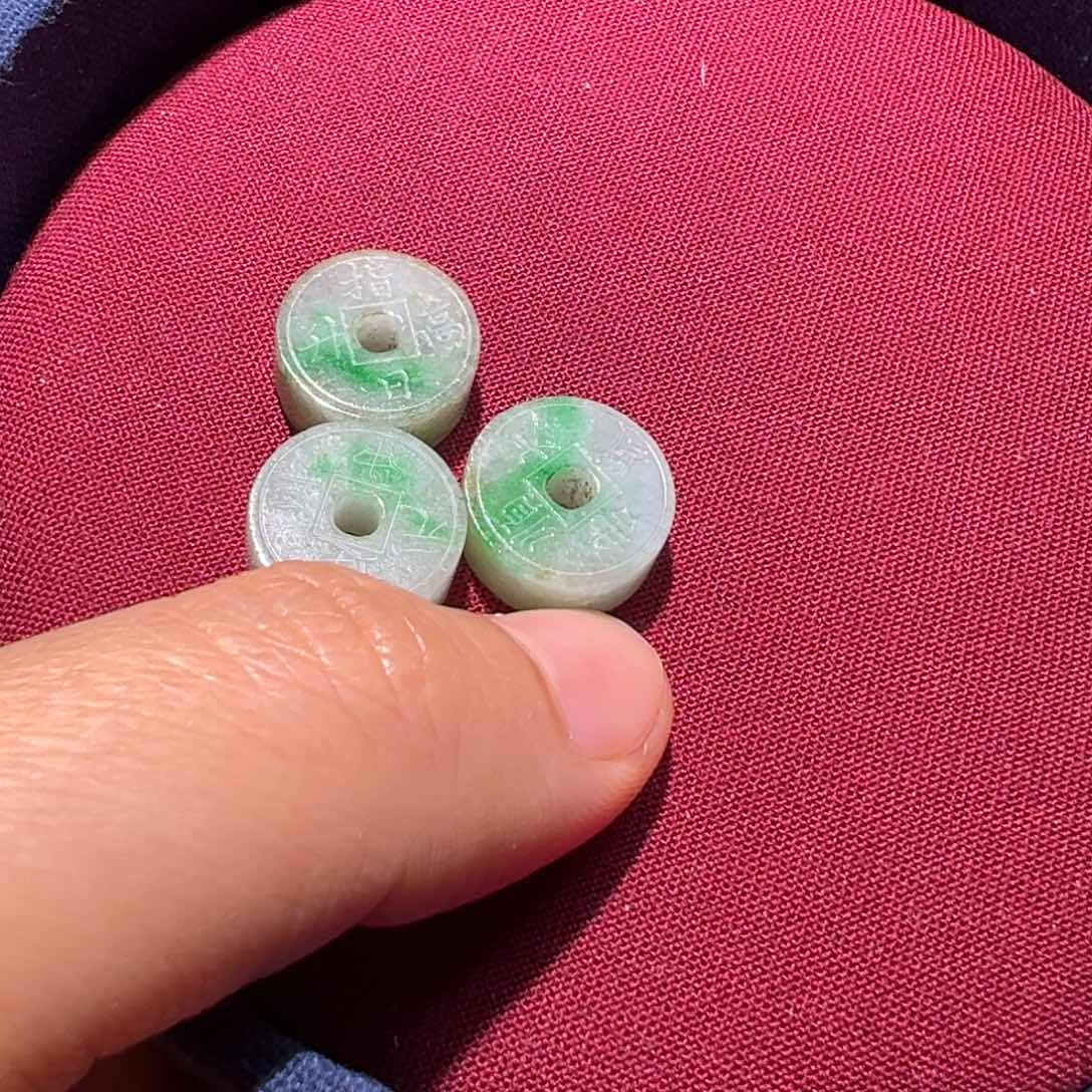 翡翠挂件未镶嵌南*