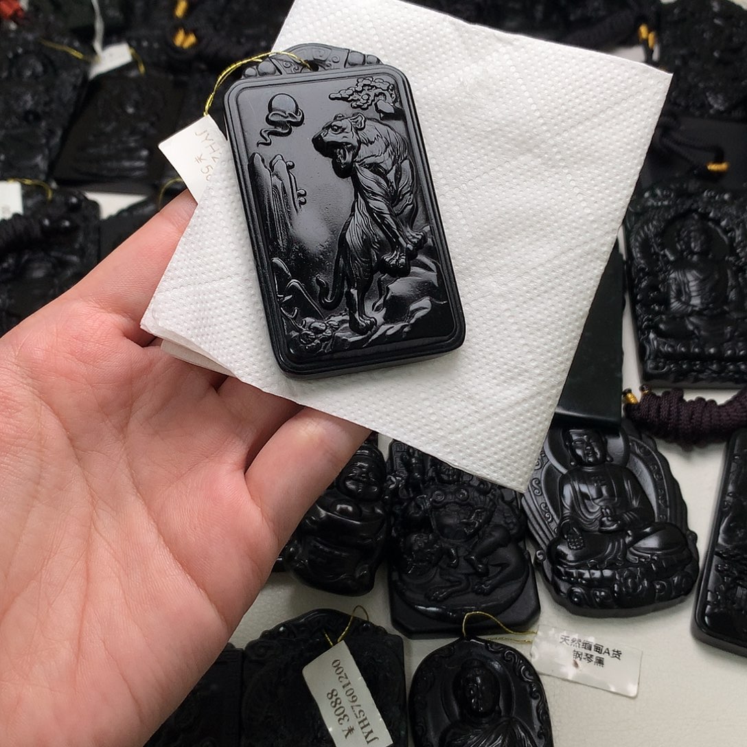 天然缅甸a货钢琴黑挂件
