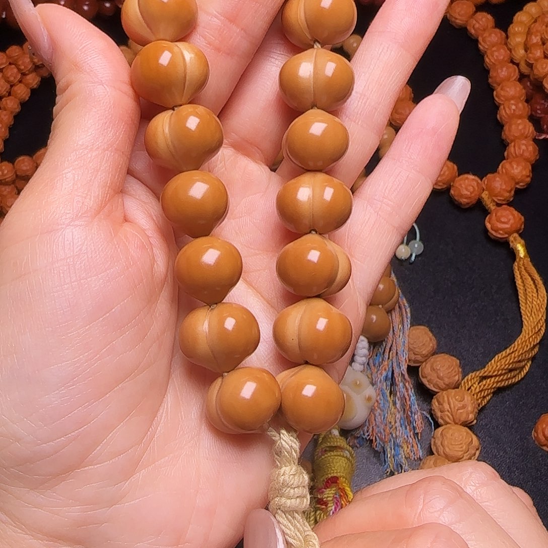 猴头核桃吊坠15大➕屁桃