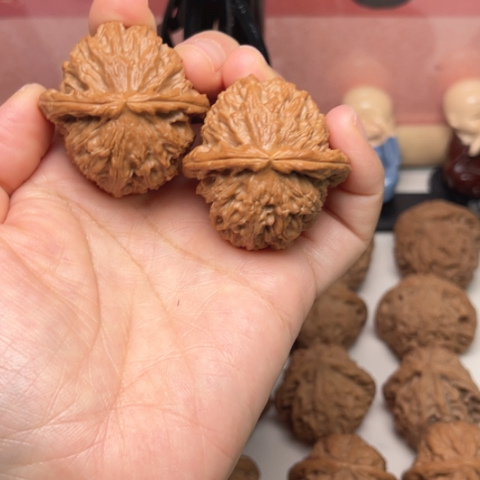 招***猫文玩核桃吊坠白狮子