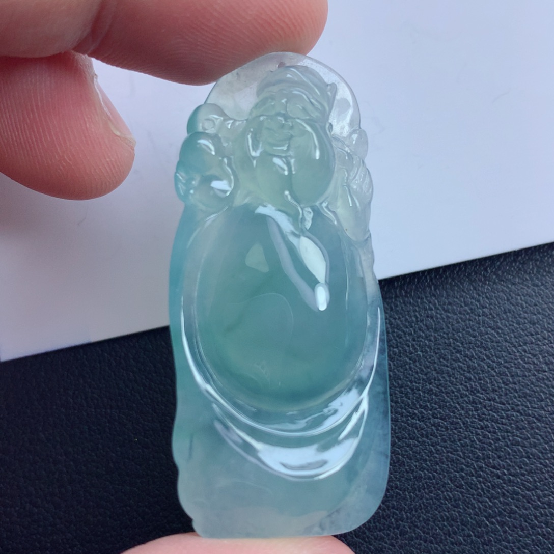 翡翠颈饰未镶嵌财爷