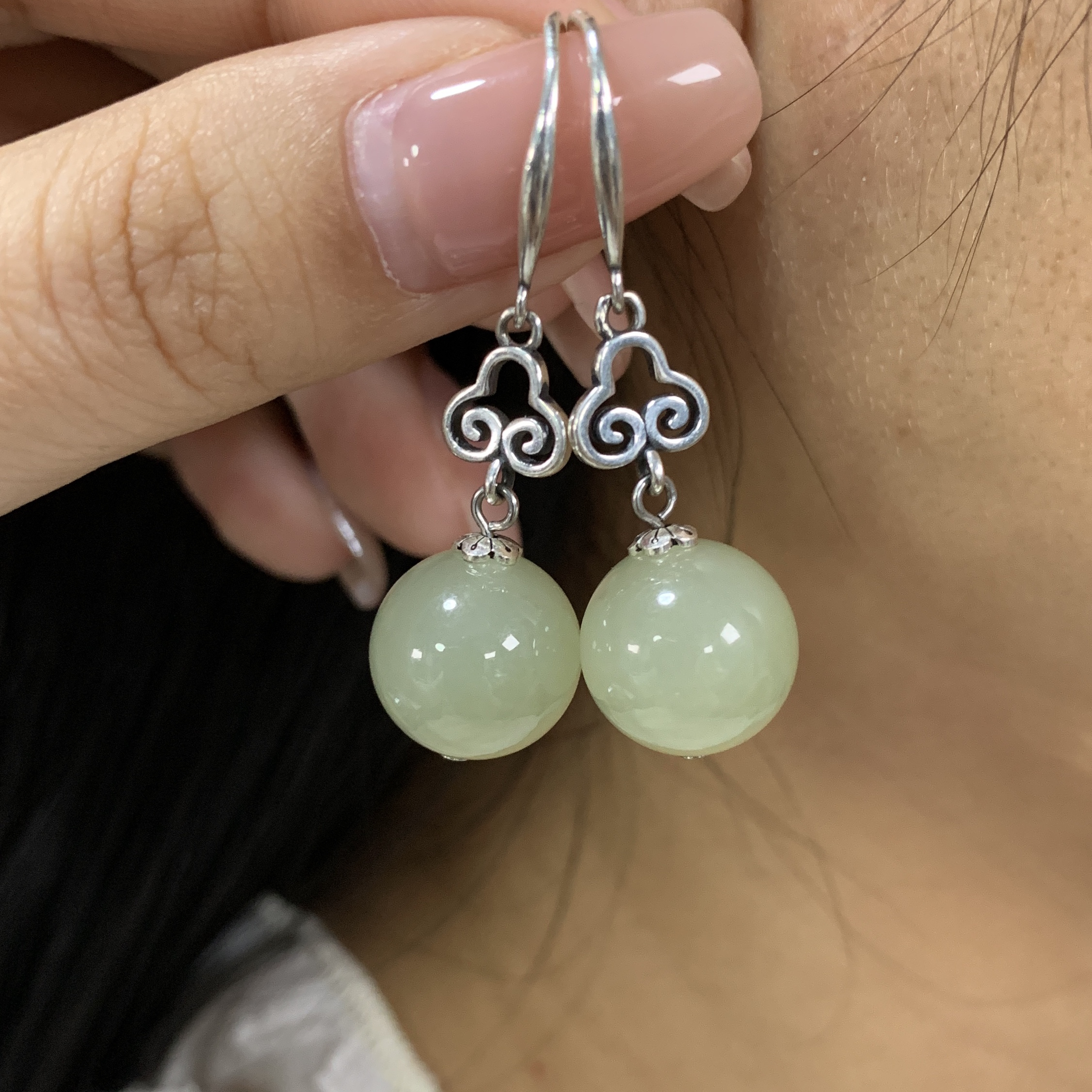 和田玉青玉卡12mm左右S925银镶嵌通体时尚气质百搭