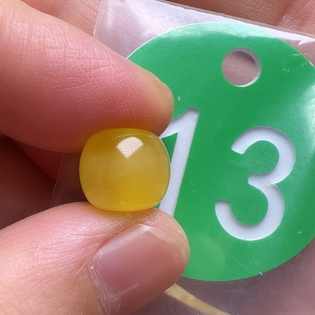 蜜蜡未镶嵌珠宝奇石10m m