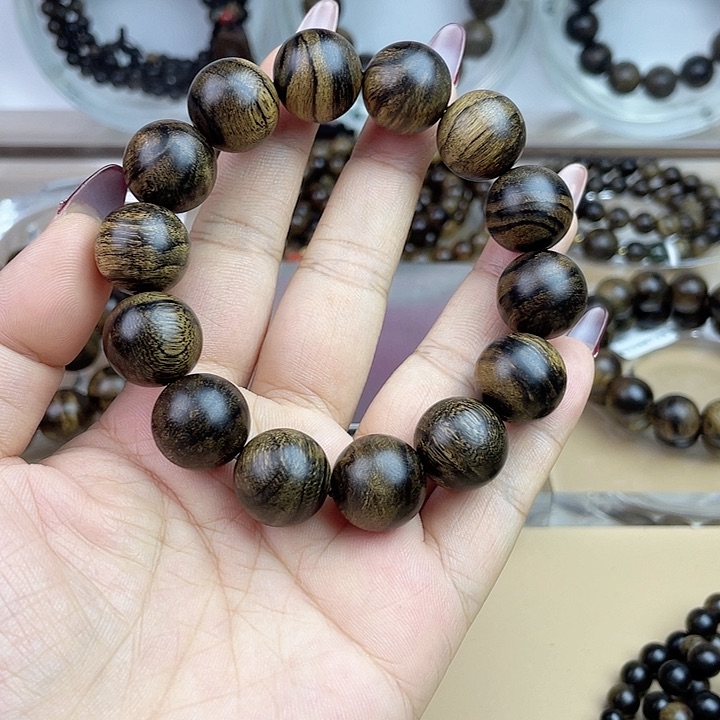 沉香手串天*越南芽庄白奇玉化留疤嘤子虎斑