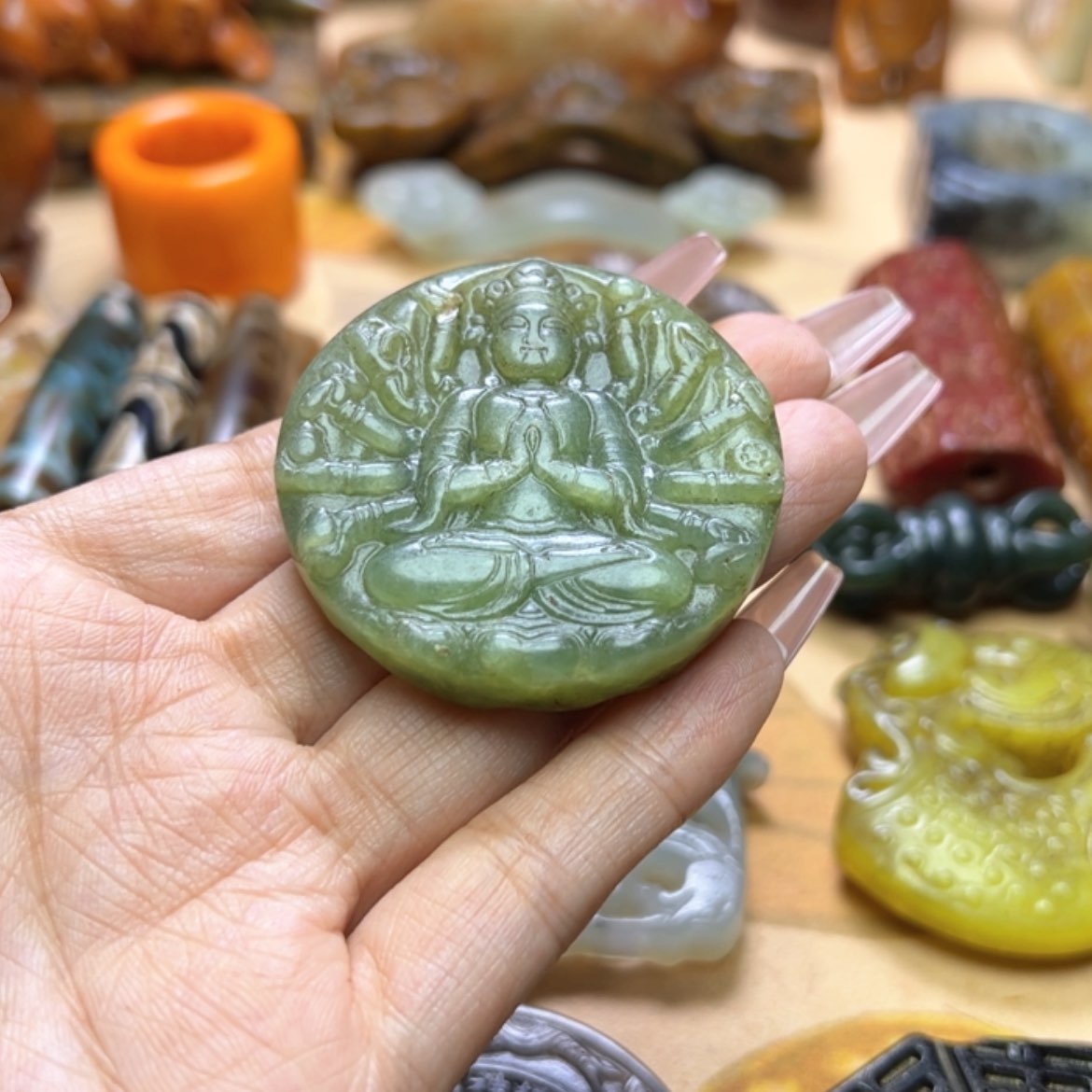 【闪购商品】蛇纹石玉颈饰未镶嵌