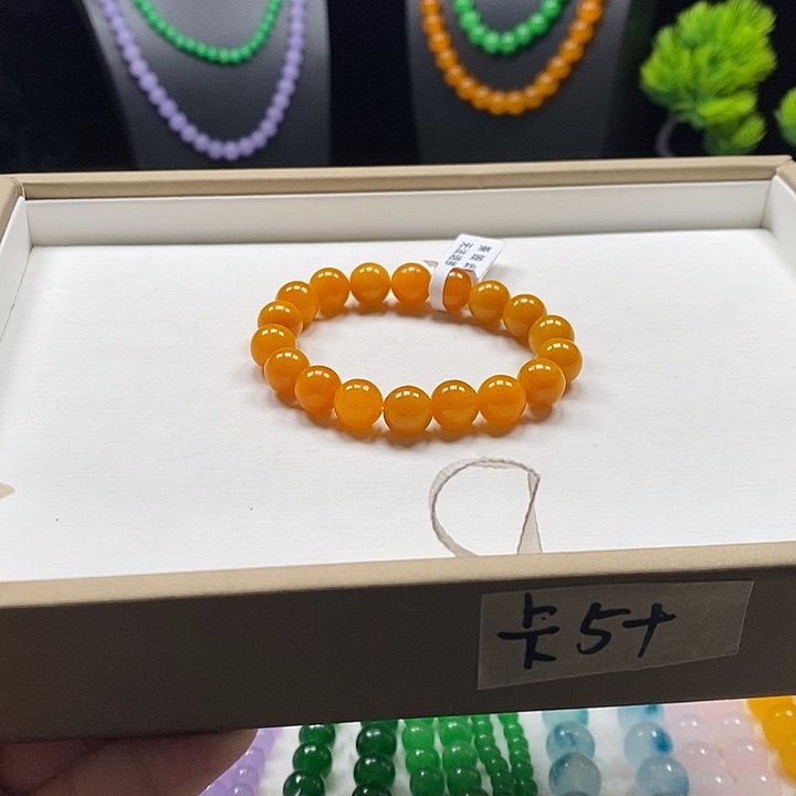 云***子卡9。       黄色18颗手链