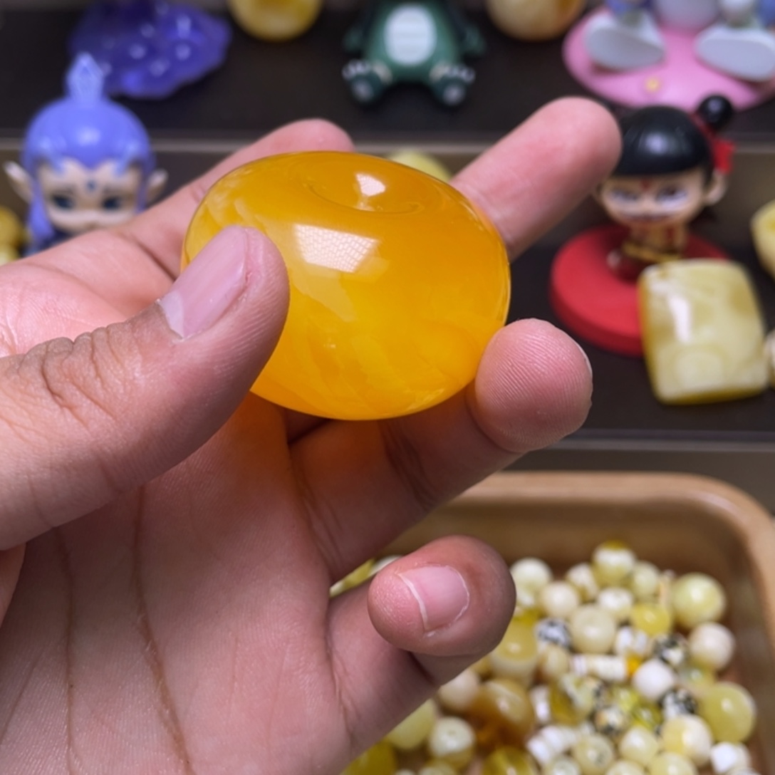 侠***子琥珀未镶嵌珠宝奇石