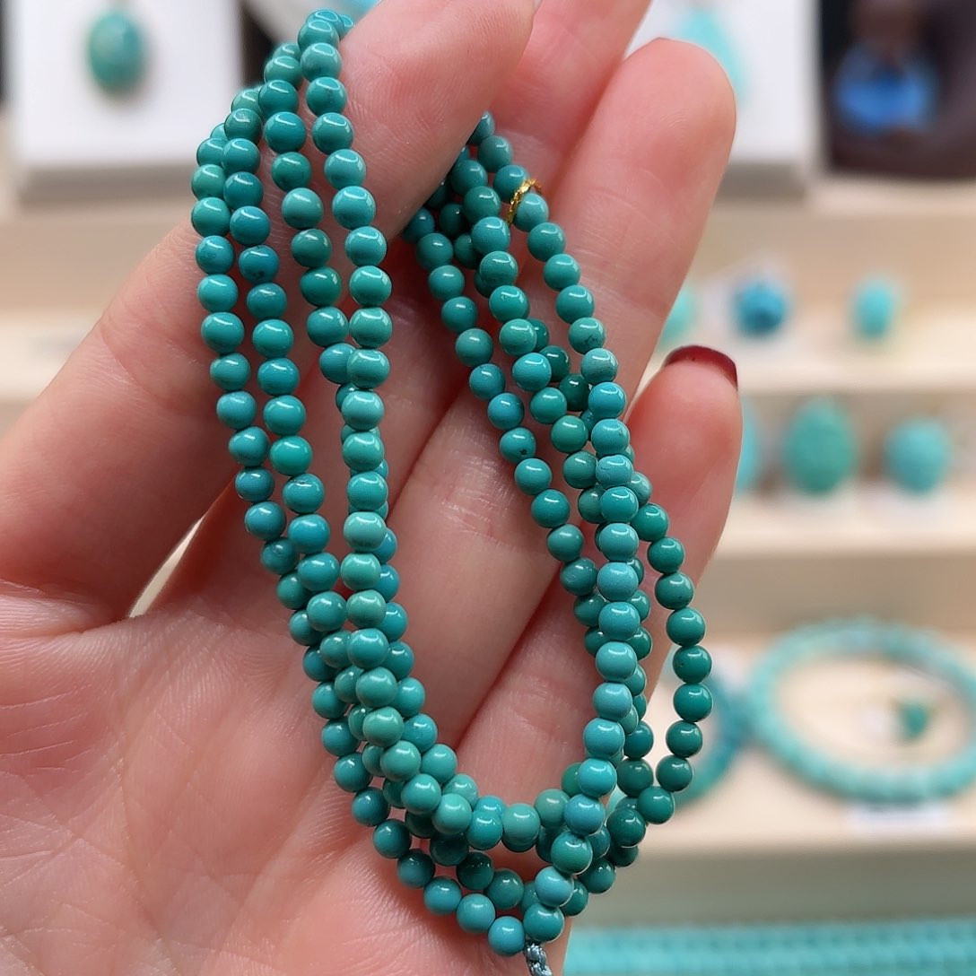 绿松石配饰未镶嵌