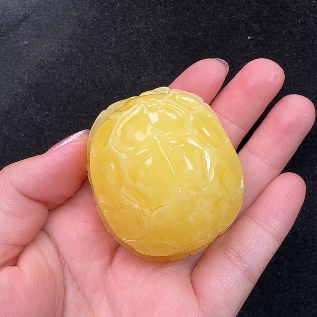 蜜蜡未镶嵌珠宝奇石