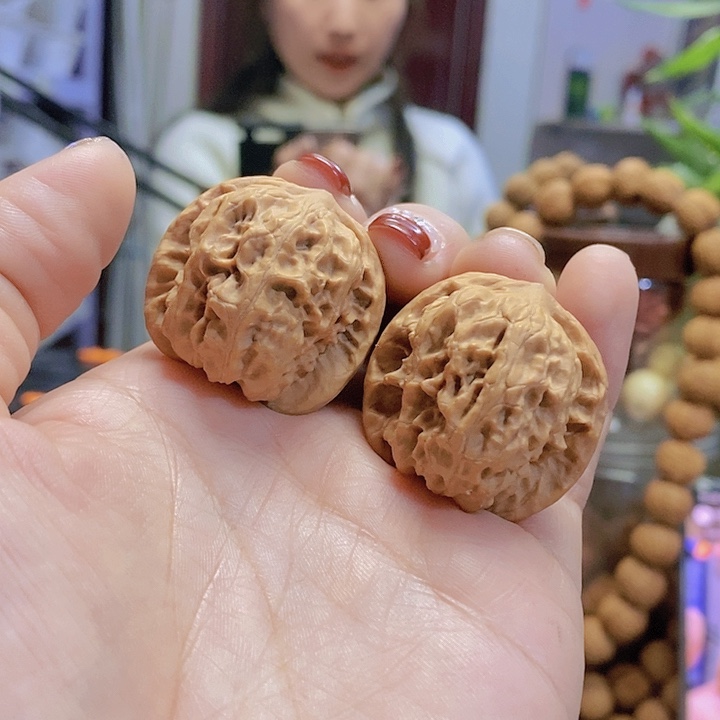 【闪购商品】文玩核桃把件33野狼