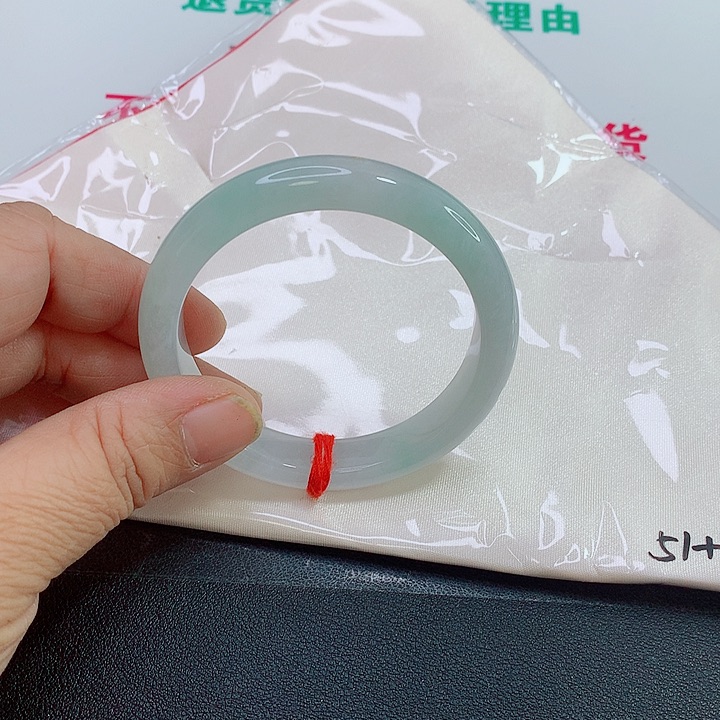 未镶嵌手镯翡翠手镯