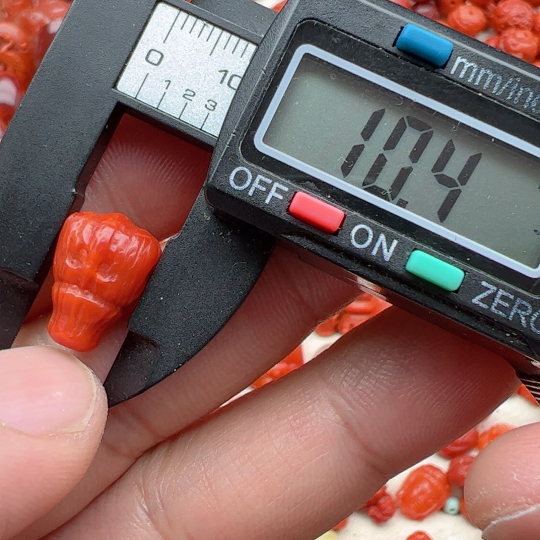 南红玛瑙配饰未镶嵌