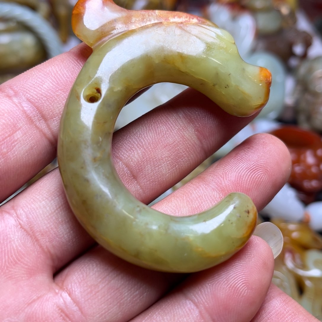 和田玉挂件未镶嵌