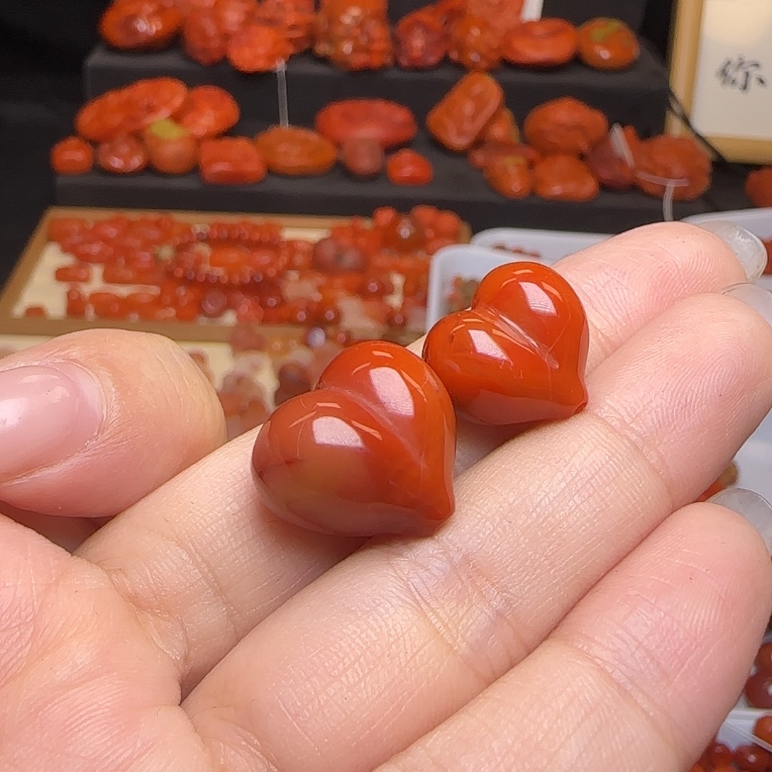 南红玛瑙未镶嵌颈饰