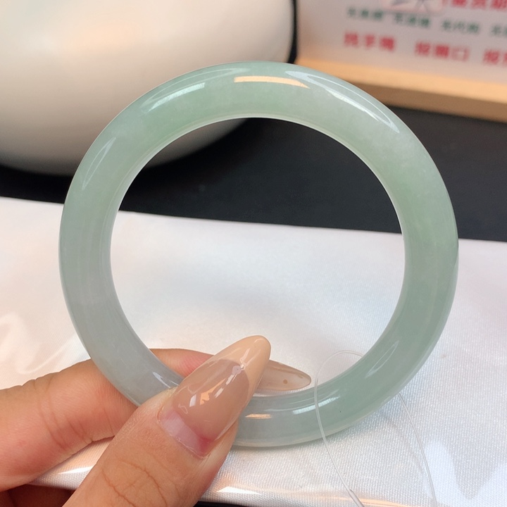 未镶嵌手镯翡翠10