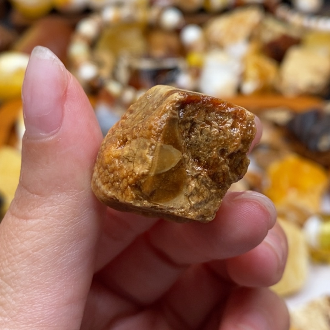 定制琥珀未镶嵌蜜蜡